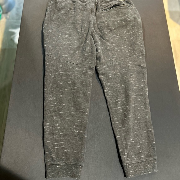 Comfortable Joggers - Perfect for Relaxation and Active Days - Picture 3 of 5